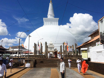 Ruwanwelisaya Great Pagoda