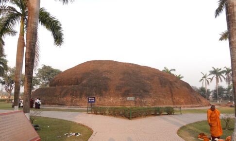 Lumbar mound